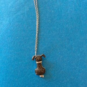 Puppy pendant necklace